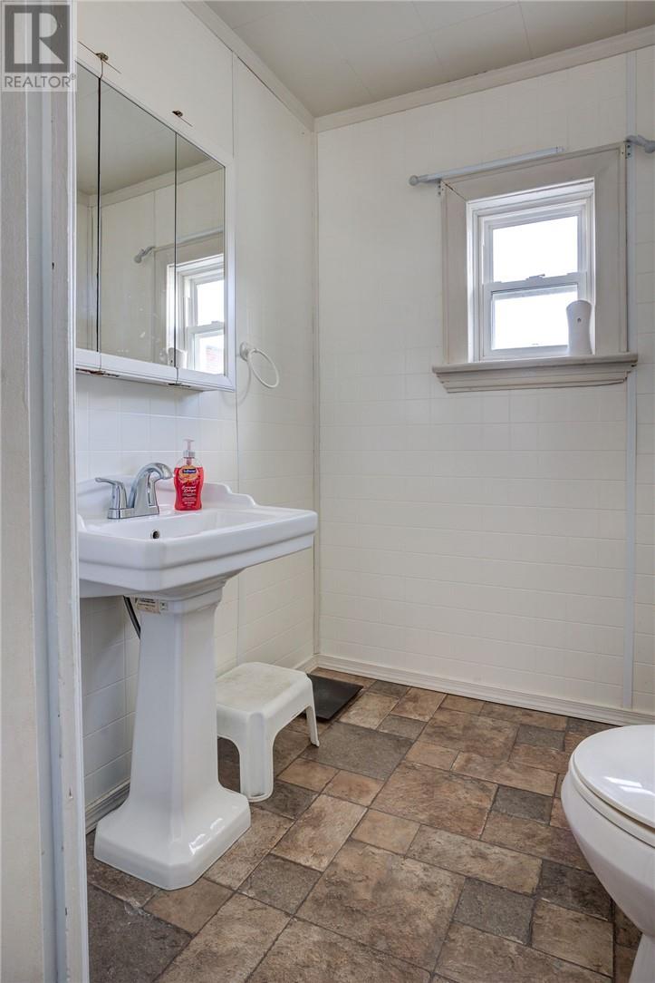 248 Dell, Greater Sudbury, Ontario  P3C 2Y6 - Photo 18 - 2127075