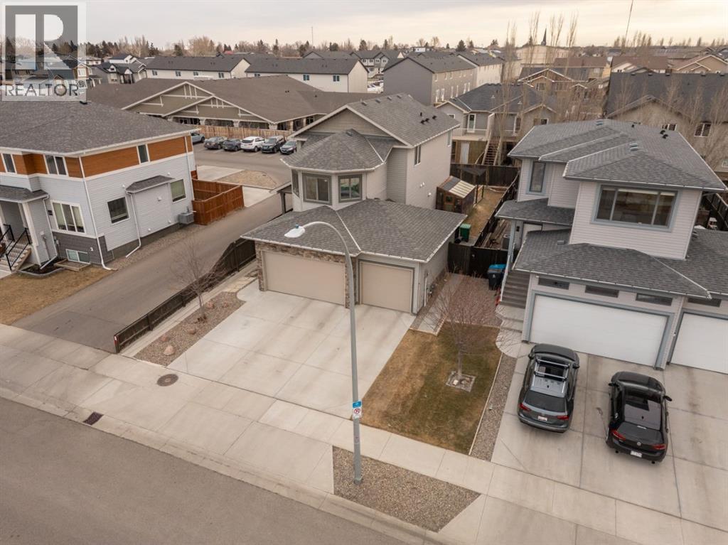 327 Mildred Dobbs Boulevard N, Lethbridge, Alberta  T1H 6G7 - Photo 47 - A2286537