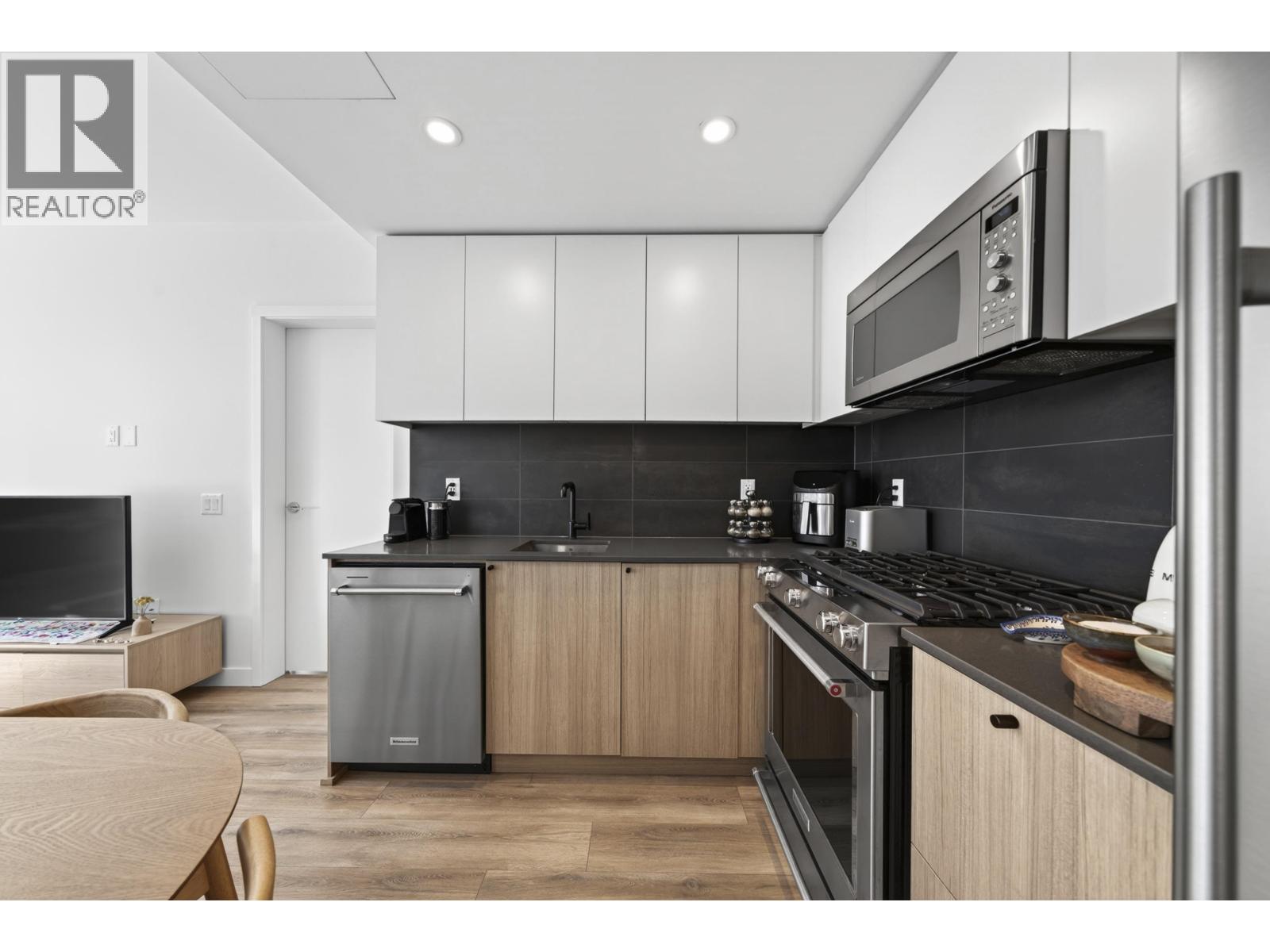 404 648 Lea Avenue, Coquitlam, British Columbia  V3J 0P1 - Photo 11 - R3119447