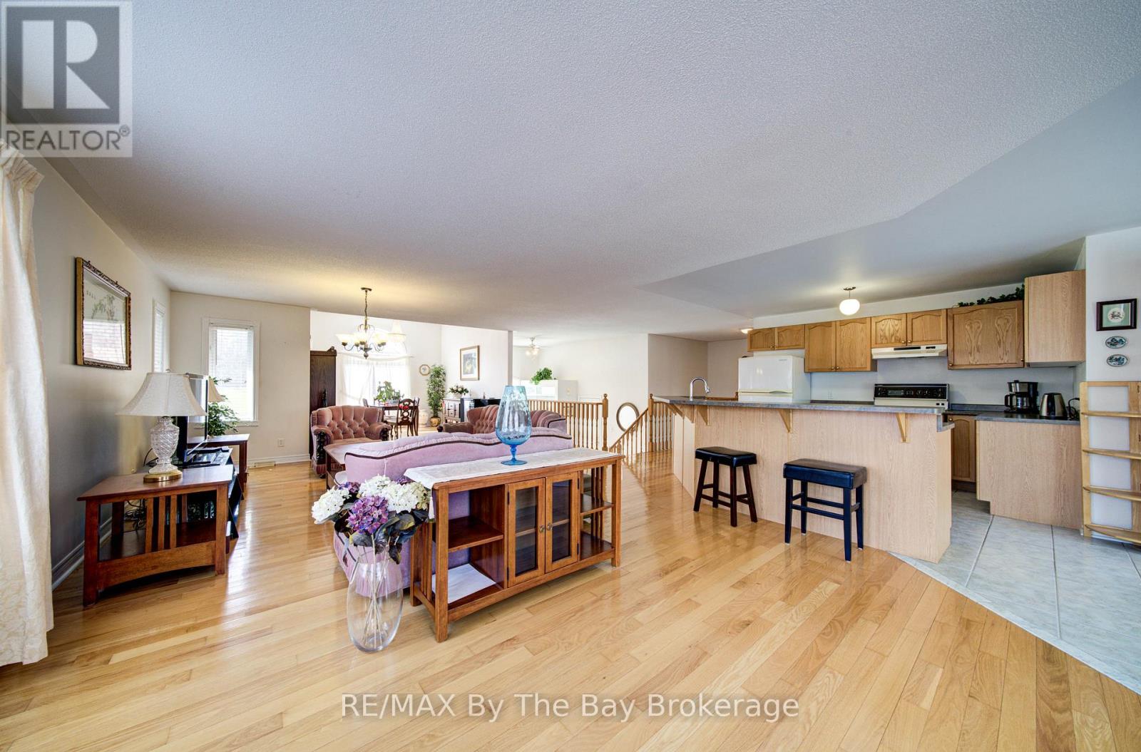 420 Ramblewood Drive, Wasaga Beach, Ontario  L9Z 1P3 - Photo 16 - S13085280