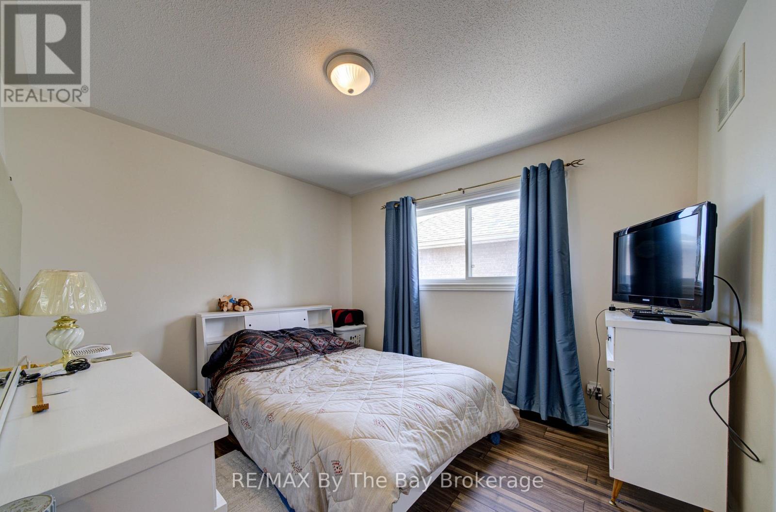 420 Ramblewood Drive, Wasaga Beach, Ontario  L9Z 1P3 - Photo 18 - S13085280