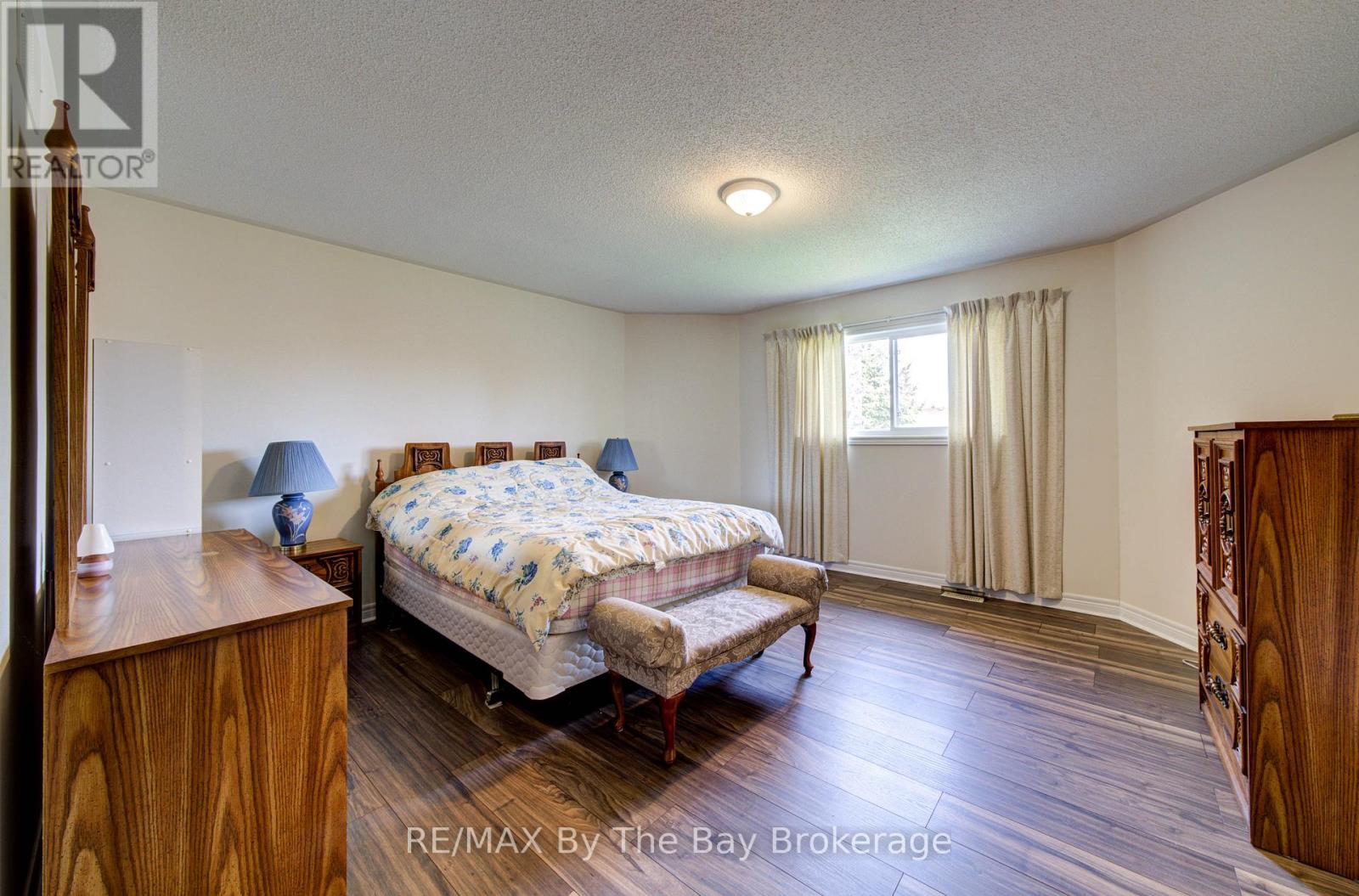 420 Ramblewood Drive, Wasaga Beach, Ontario  L9Z 1P3 - Photo 21 - S13085280