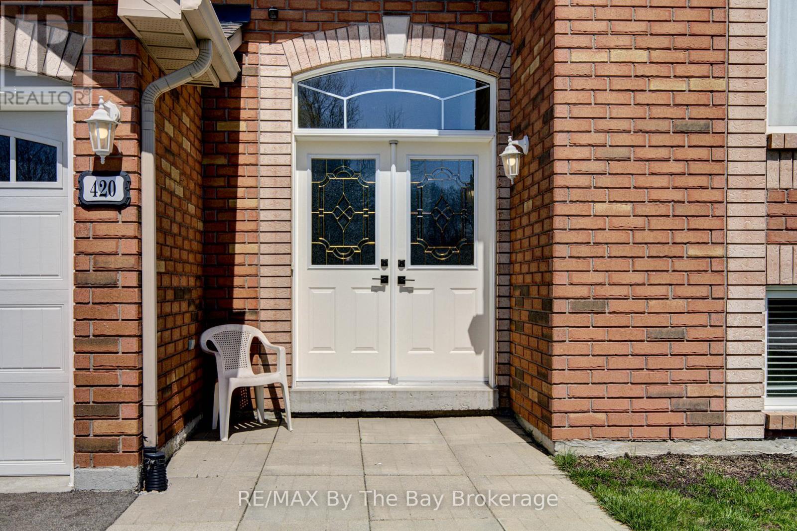 420 Ramblewood Drive, Wasaga Beach, Ontario  L9Z 1P3 - Photo 3 - S13085280