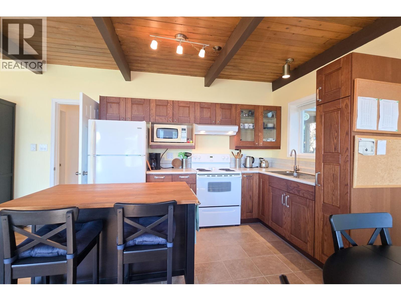 65 Esplanade Road, Keats Island, British Columbia  V0N 1V0 - Photo 7 - R3119452
