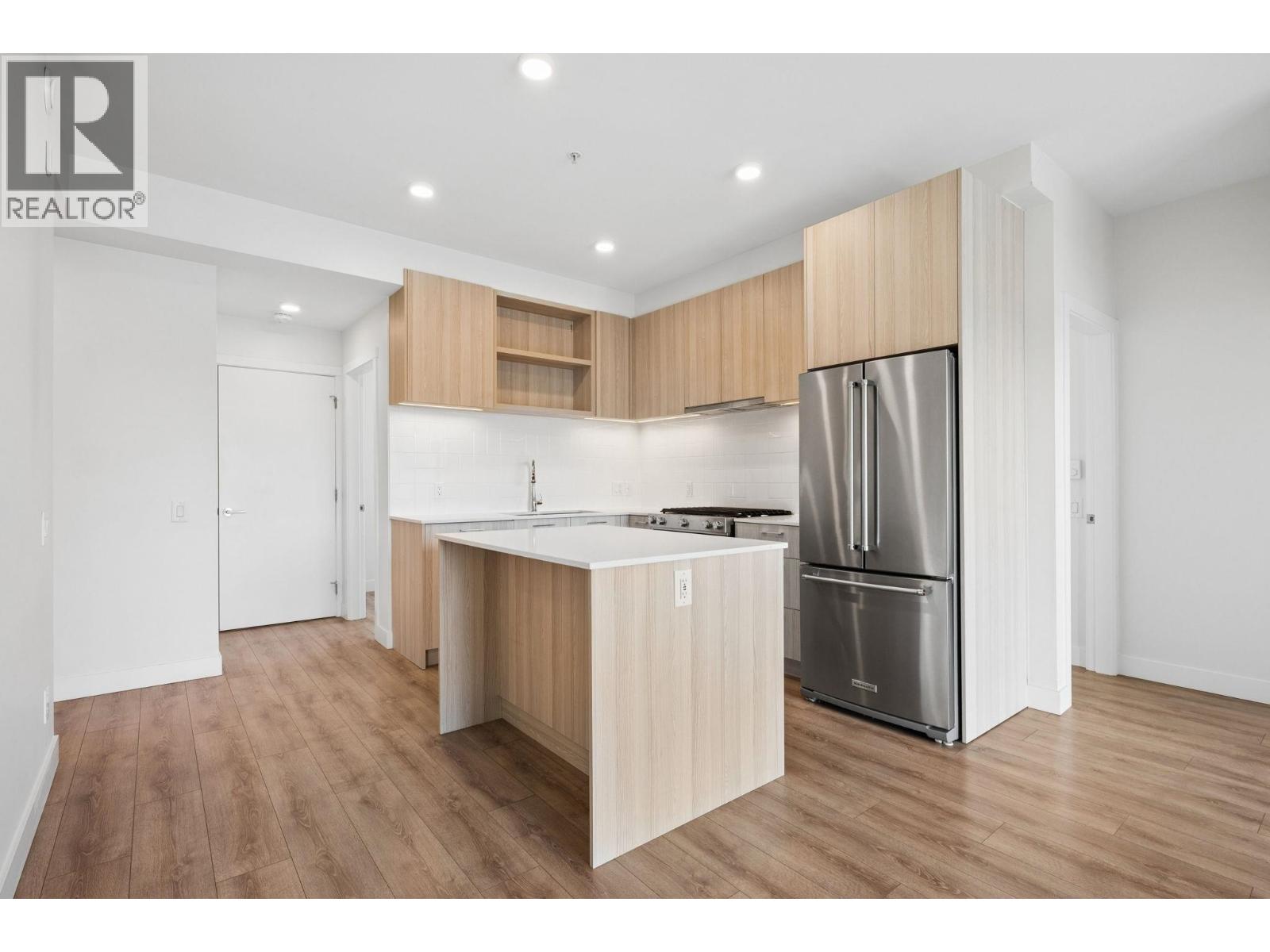 617 721 Anskar Court, Coquitlam, British Columbia  V3J 0L4 - Photo 6 - R3118771