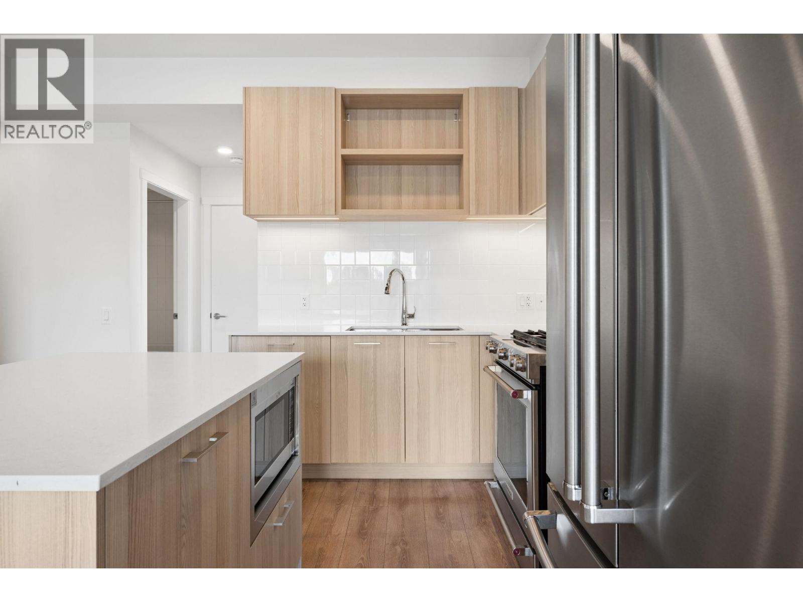 617 721 Anskar Court, Coquitlam, British Columbia  V3J 0L4 - Photo 7 - R3118771