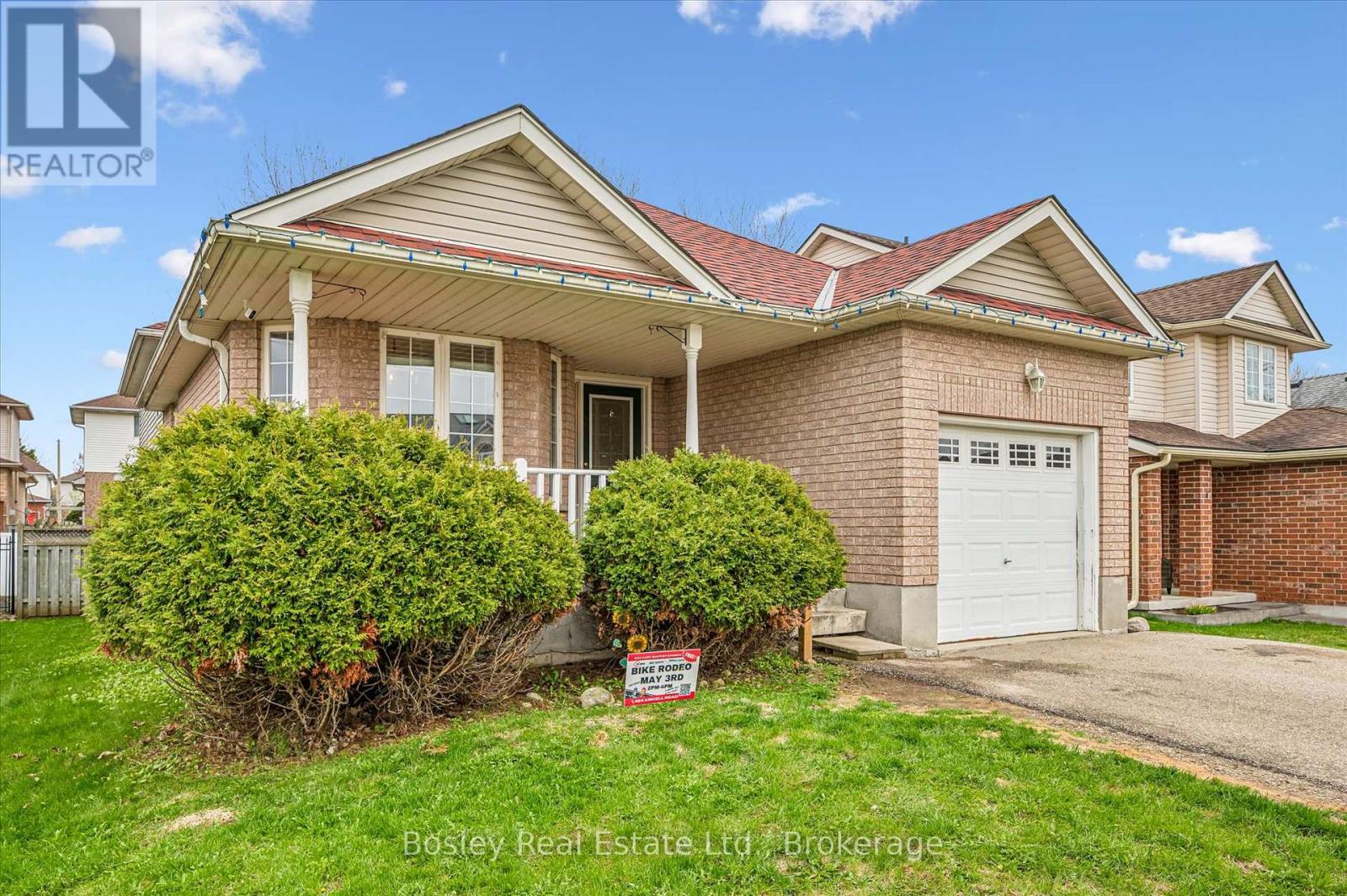 4 Hayward Crescent, Guelph, Ontario  N1G 5A5 - Photo 3 - X13085278