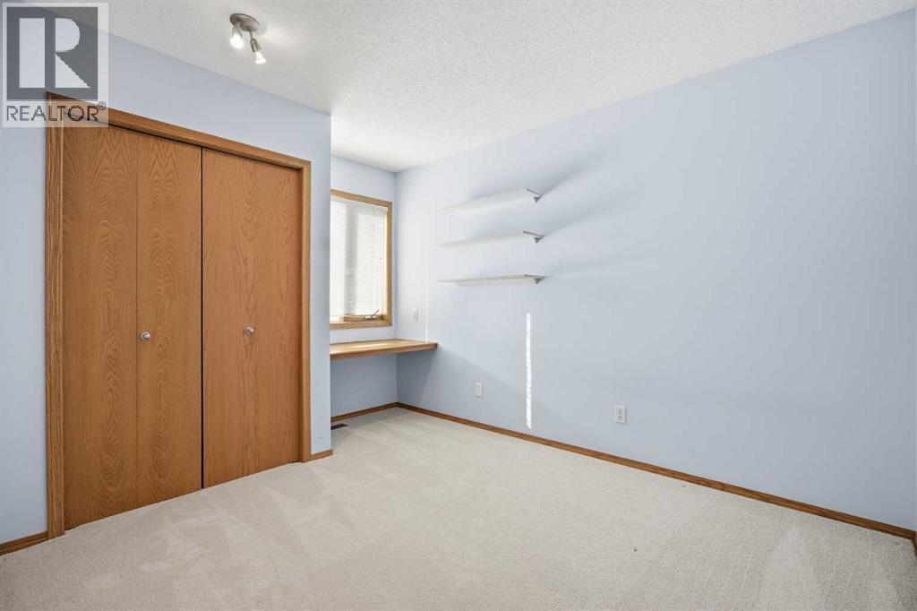 146 Hawkdale Circle NW, Calgary, Alberta  T3G 2W9 - Photo 31 - A2292709