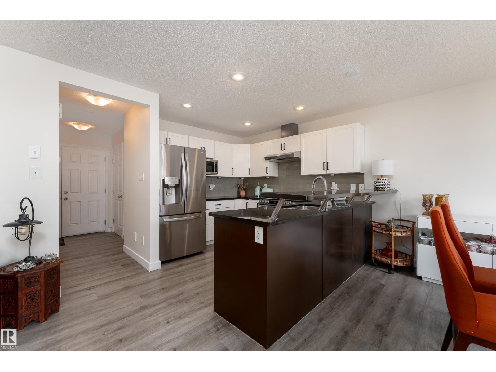 9538 Simpson Co Nw, Edmonton, Alberta  T6R 0T8 - Photo 6 - E4485784