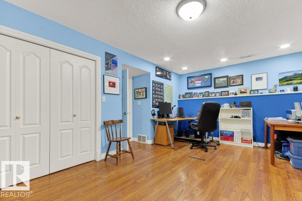 11686 15 Av Nw, Edmonton, Alberta  T6J 7E1 - Photo 27 - E4485785