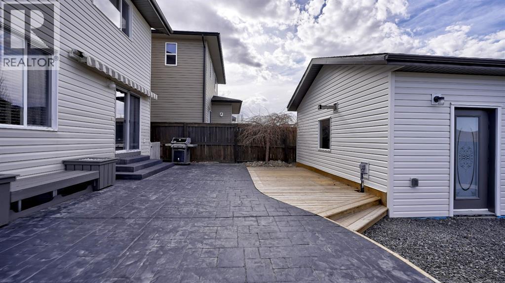 2064 Reunion Boulevard Nw, Airdrie, Alberta  T4B 0J2 - Photo 4 - A2296686