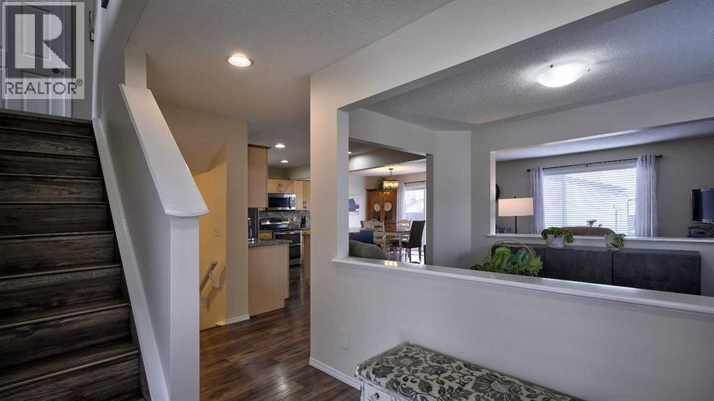 2064 Reunion Boulevard Nw, Airdrie, Alberta  T4B 0J2 - Photo 5 - A2296686