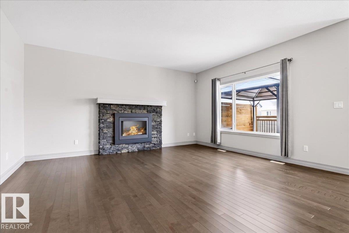 5912 19 Av Sw, Edmonton, Alberta  T6X 2A2 - Photo 7 - E4484375