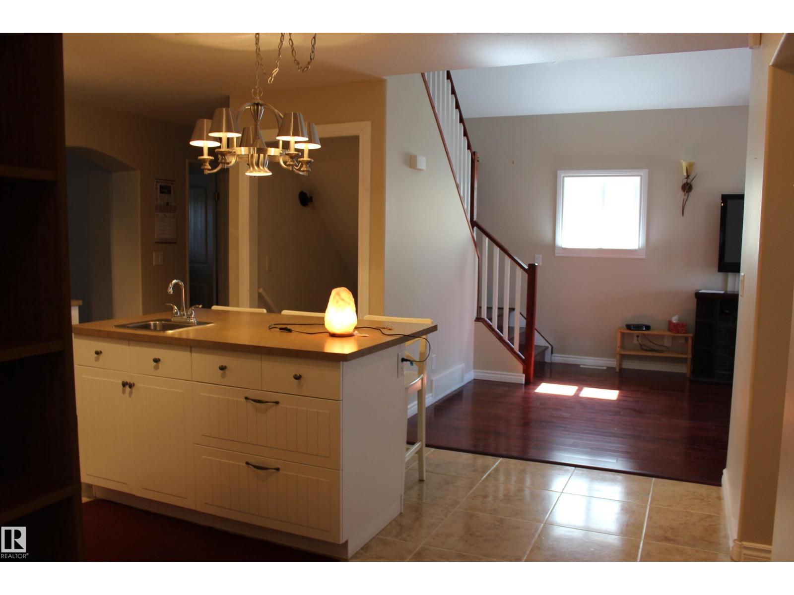 5027 52 Av, Mundare, Alberta  T0B 3H0 - Photo 9 - E4485782