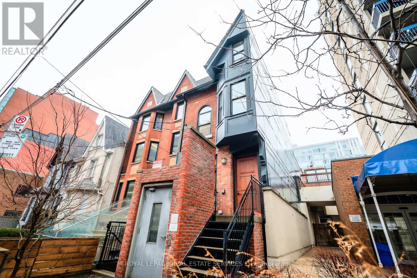 54 1/2 St Patrick Street, Toronto, Ontario  M5T 1V1 - Photo 2 - C12909320