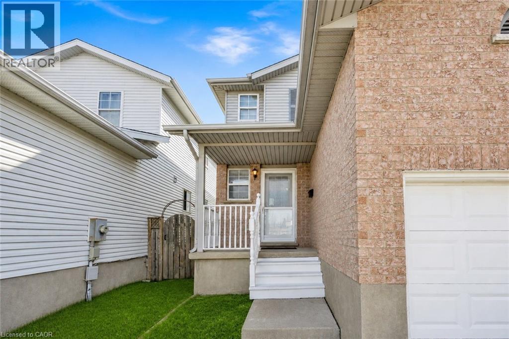 425 Erinbrook Drive, Kitchener, Ontario  N2E 3S4 - Photo 3 - 40824154