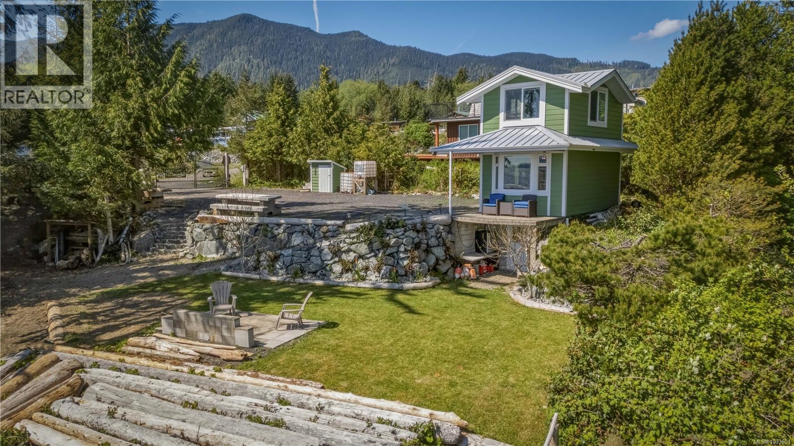 1006 Seventh Ave, Ucluelet, British Columbia  V0R 3A0 - Photo 9 - 1033601