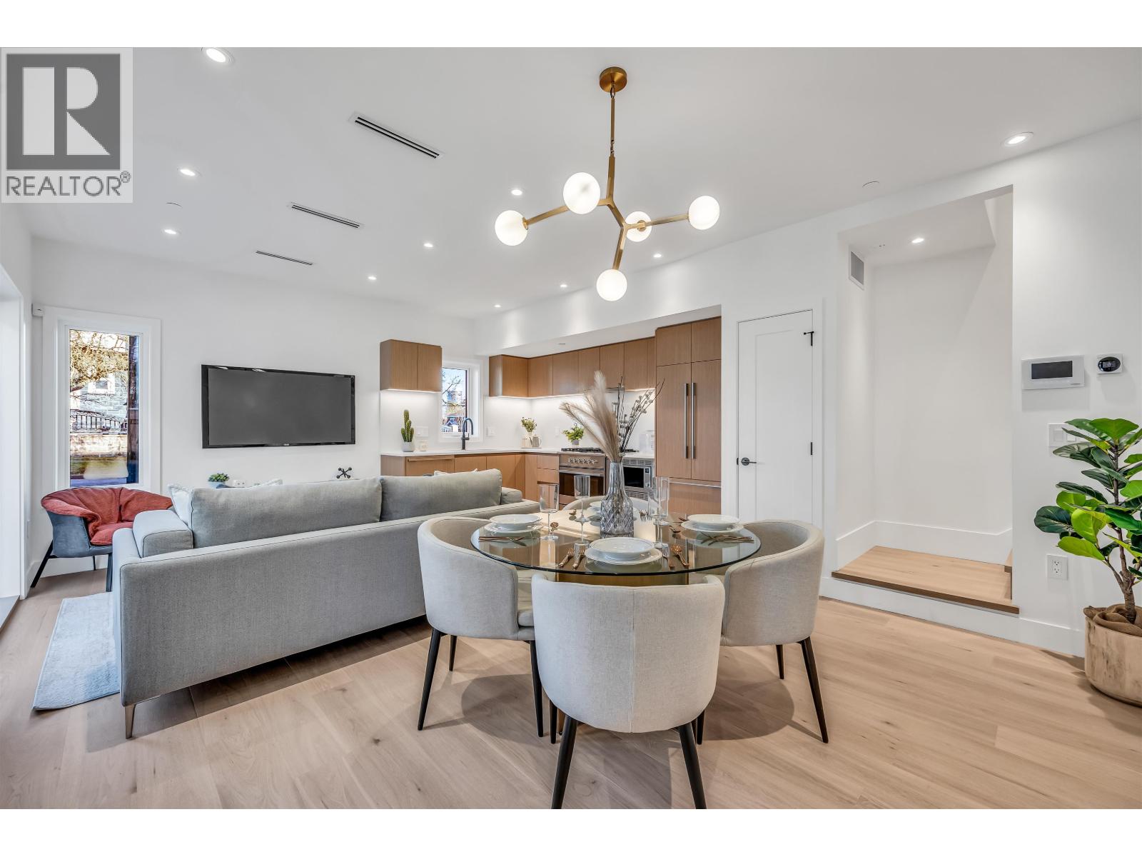 1010 W 52nd Avenue, Vancouver, British Columbia  V6P 1H5 - Photo 6 - R3119490