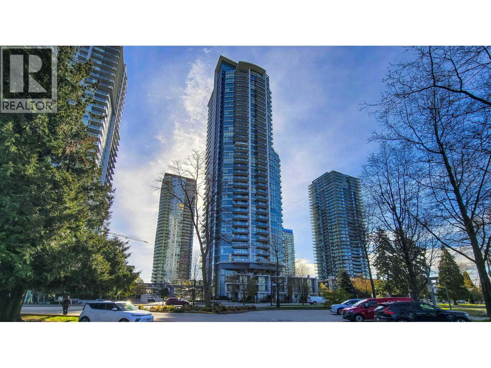 4003 4900 LENNOX LANE, Burnaby, British Columbia