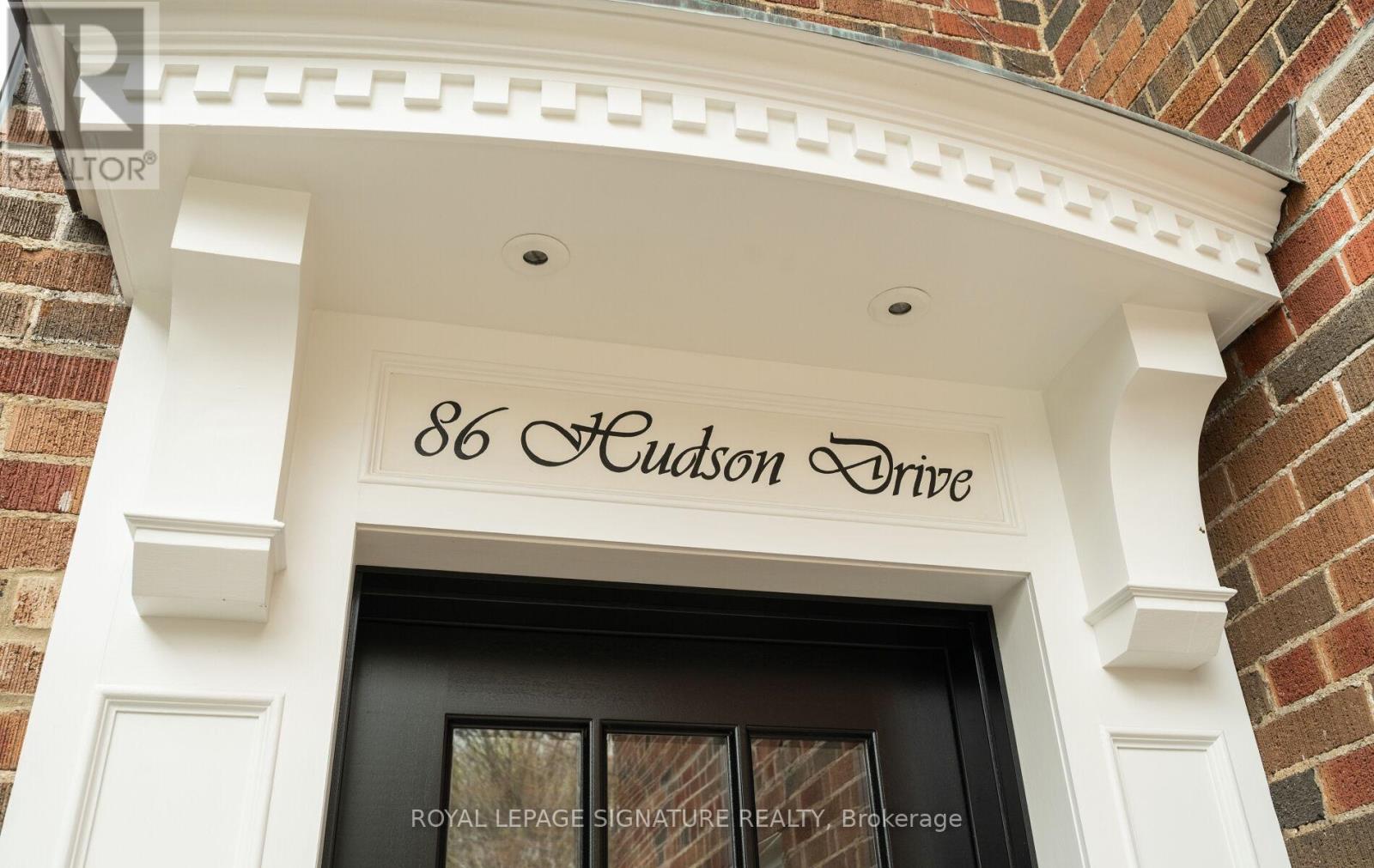 86 Hudson Drive, Toronto, Ontario  M4T 2K3 - Photo 3 - C13085198