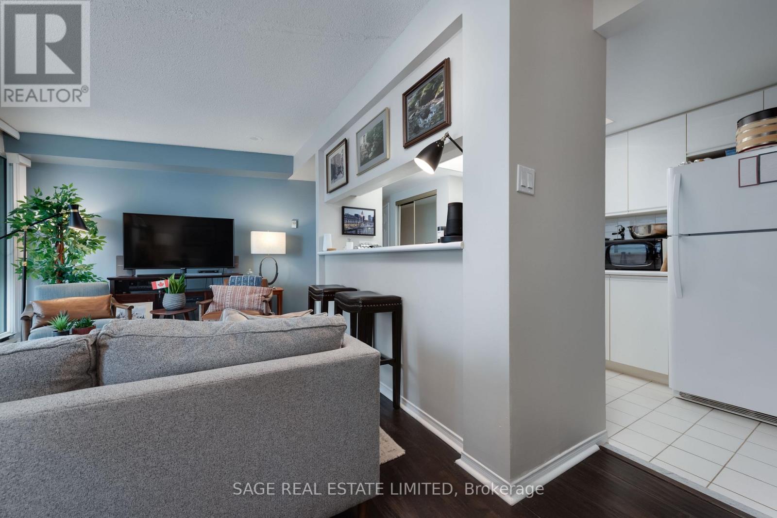 3101 - 99 Harbour Square, Toronto (Waterfront Communities), Ontario  M5J 2H2 - Photo 8 - C13085248