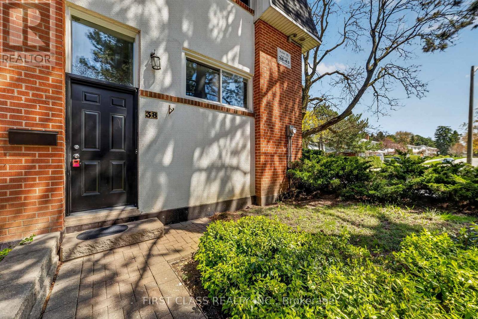 38 - 96 George Henry Boulevard, Toronto, Ontario  M2J 1E7 - Photo 2 - C13085322