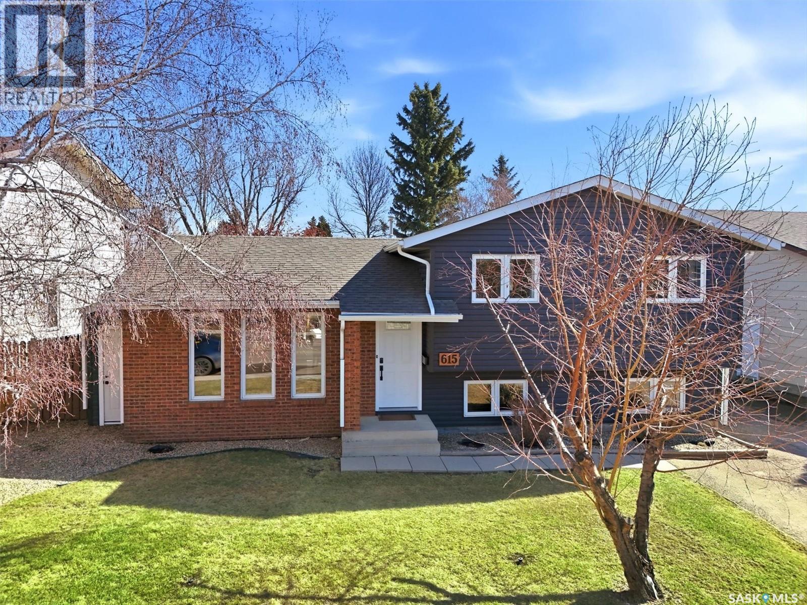 615 Kingsmere BOULEVARD, Saskatoon, Saskatchewan