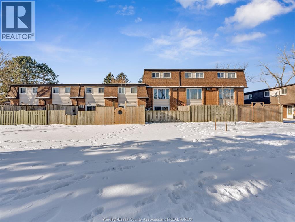 6312 Thornberry, Windsor, Ontario  N8T 3A2 - Photo 7 - 26010114