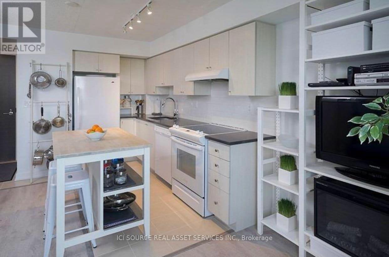1213 - 1346 Danforth Road, Toronto, Ontario  M1J 0A9 - Photo 3 - E13085226