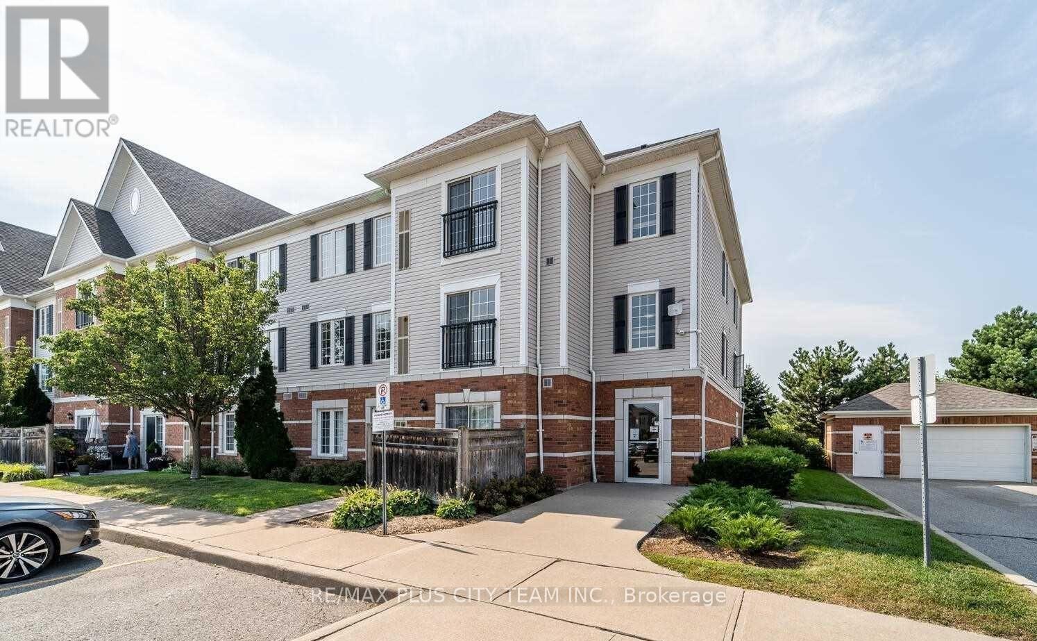 201 - 94 ASPEN SPRINGS DRIVE, Clarington, Ontario