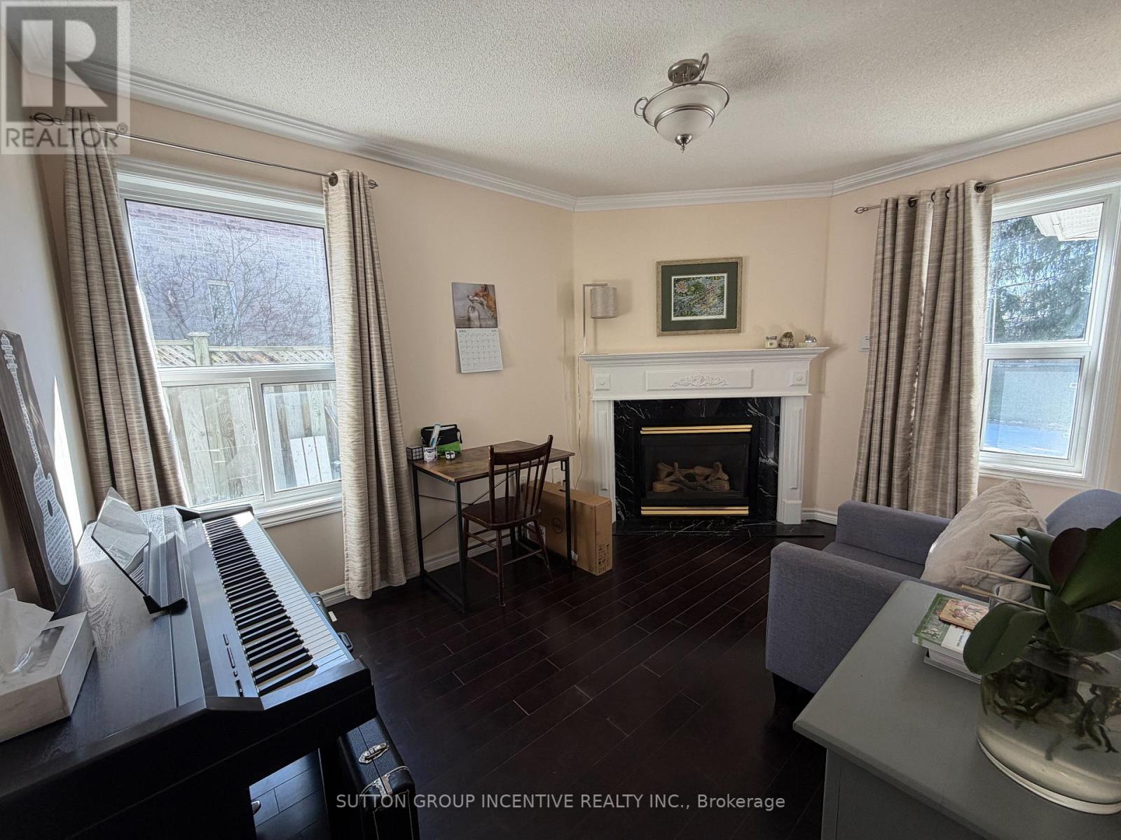 49 Shaina Court, Barrie, Ontario  L4N 9S7 - Photo 10 - S13085218