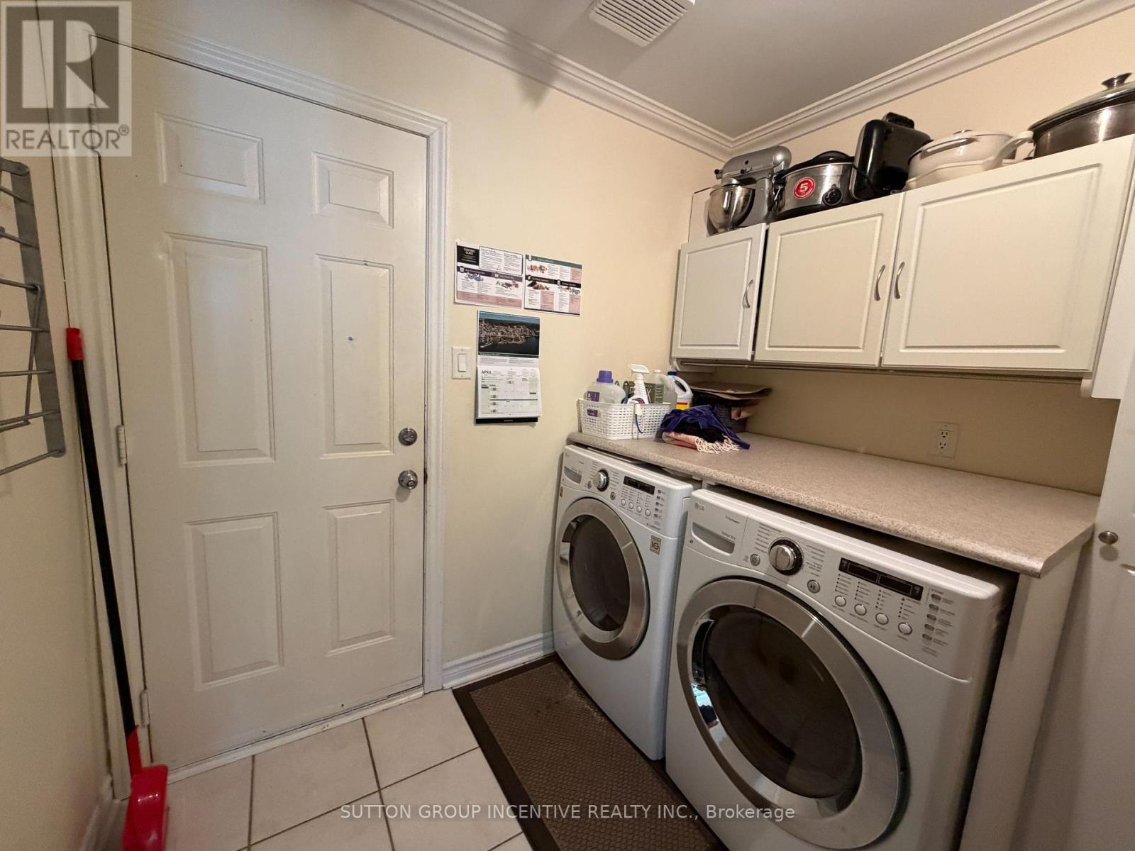 49 Shaina Court, Barrie, Ontario  L4N 9S7 - Photo 15 - S13085218