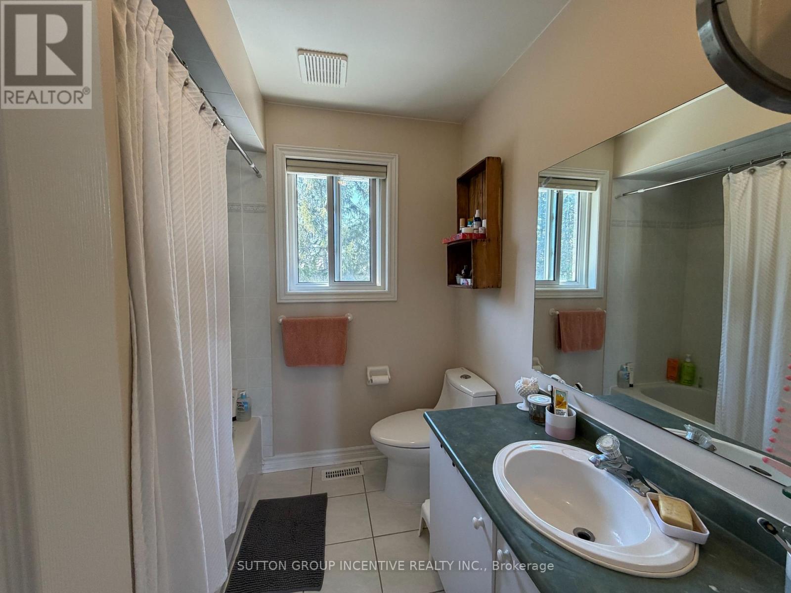 49 Shaina Court, Barrie, Ontario  L4N 9S7 - Photo 20 - S13085218