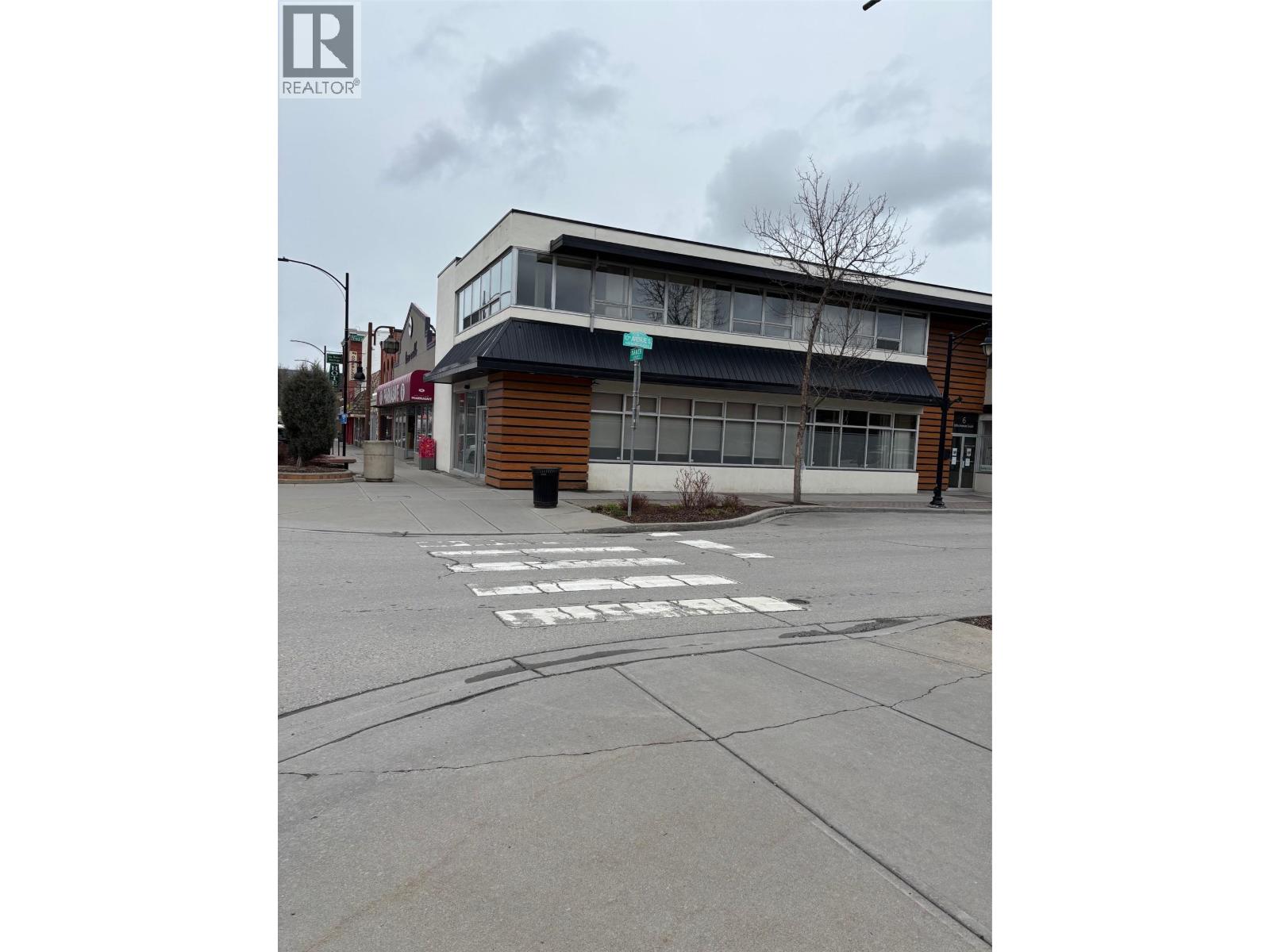 1001 Baker Street, Cranbrook, British Columbia