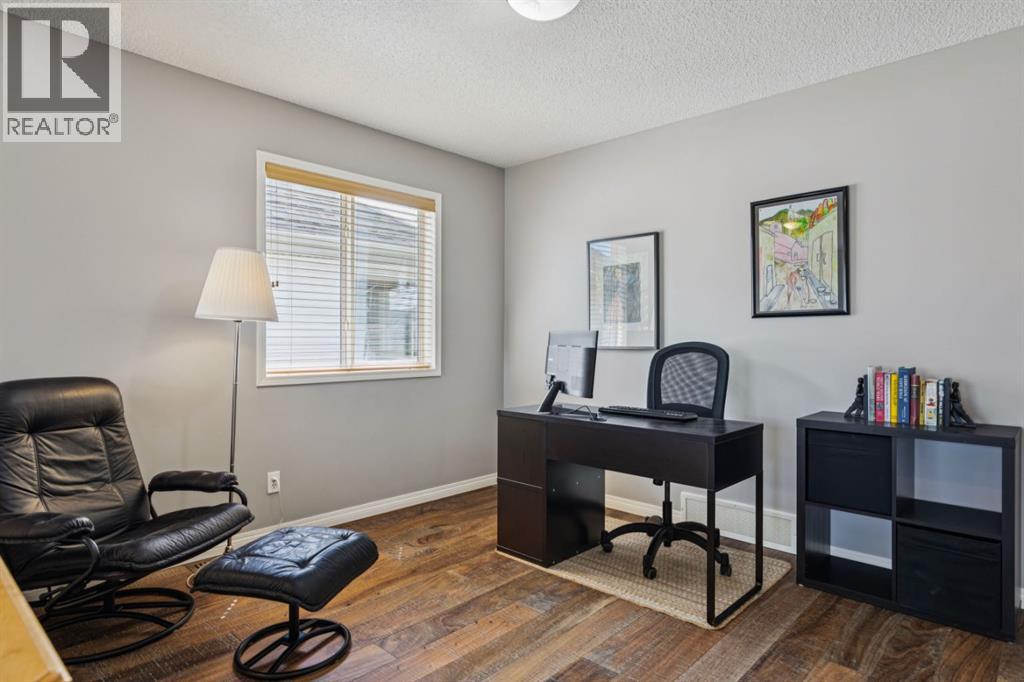 65 Cougarstone Terrace SW, Calgary, Alberta  T3H 5A1 - Photo 19 - A2307925