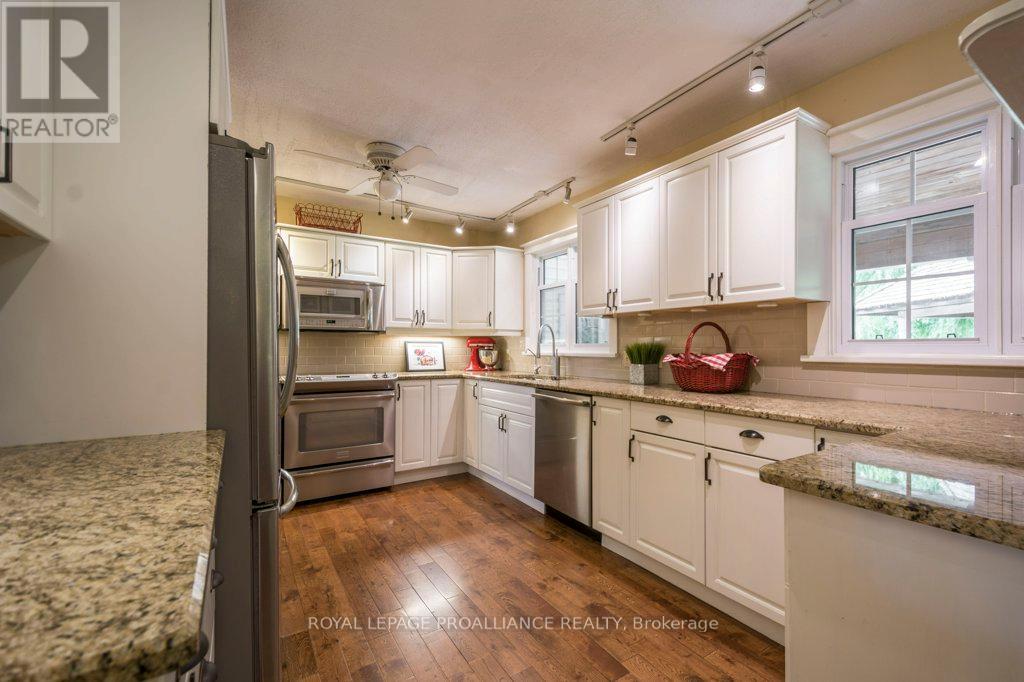 21 Storms Lane, Prince Edward County, Ontario  K0K 2P0 - Photo 5 - X13085472