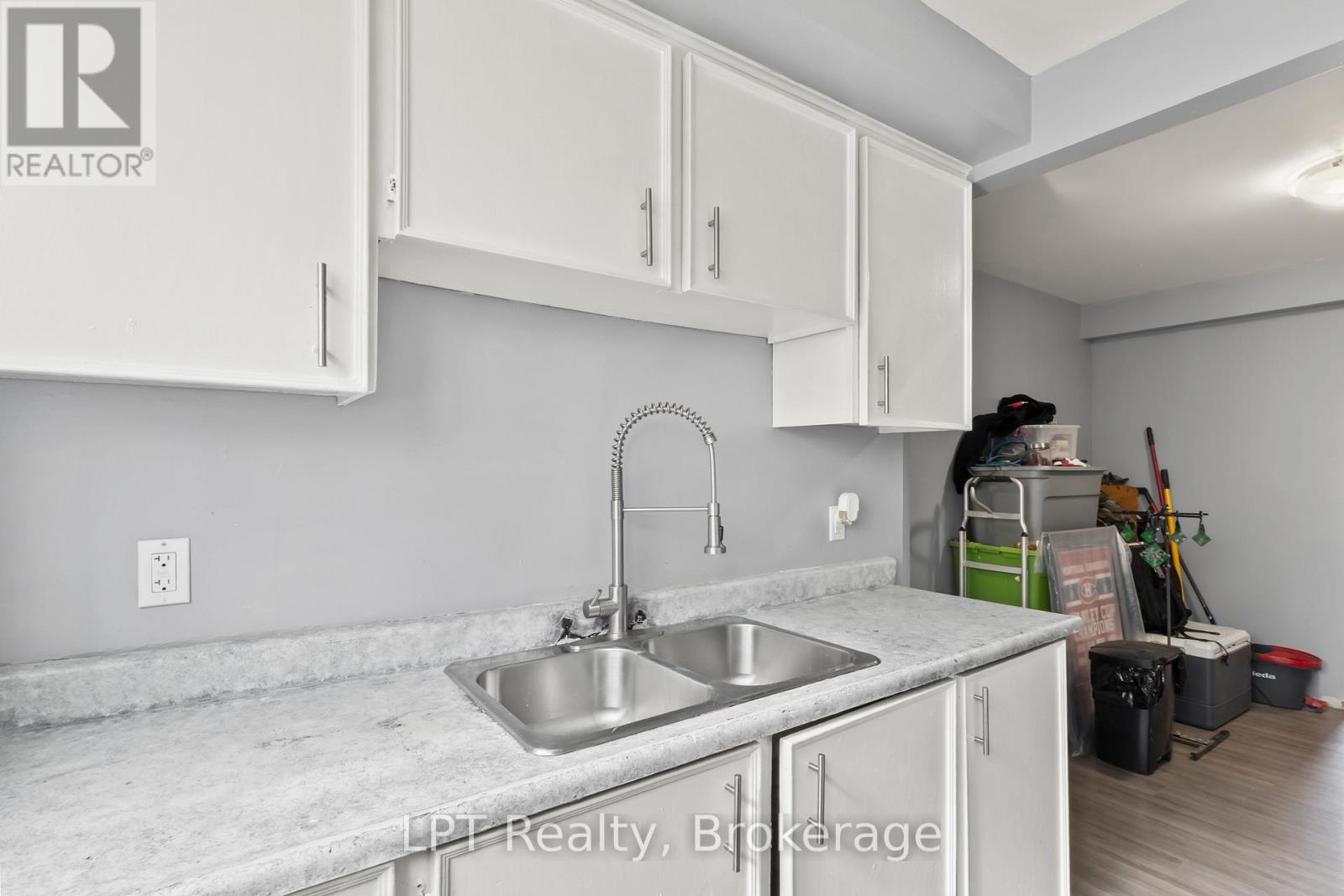4 Tiffany Place, Quinte West, Ontario  K8V 6A3 - Photo 41 - X13085492