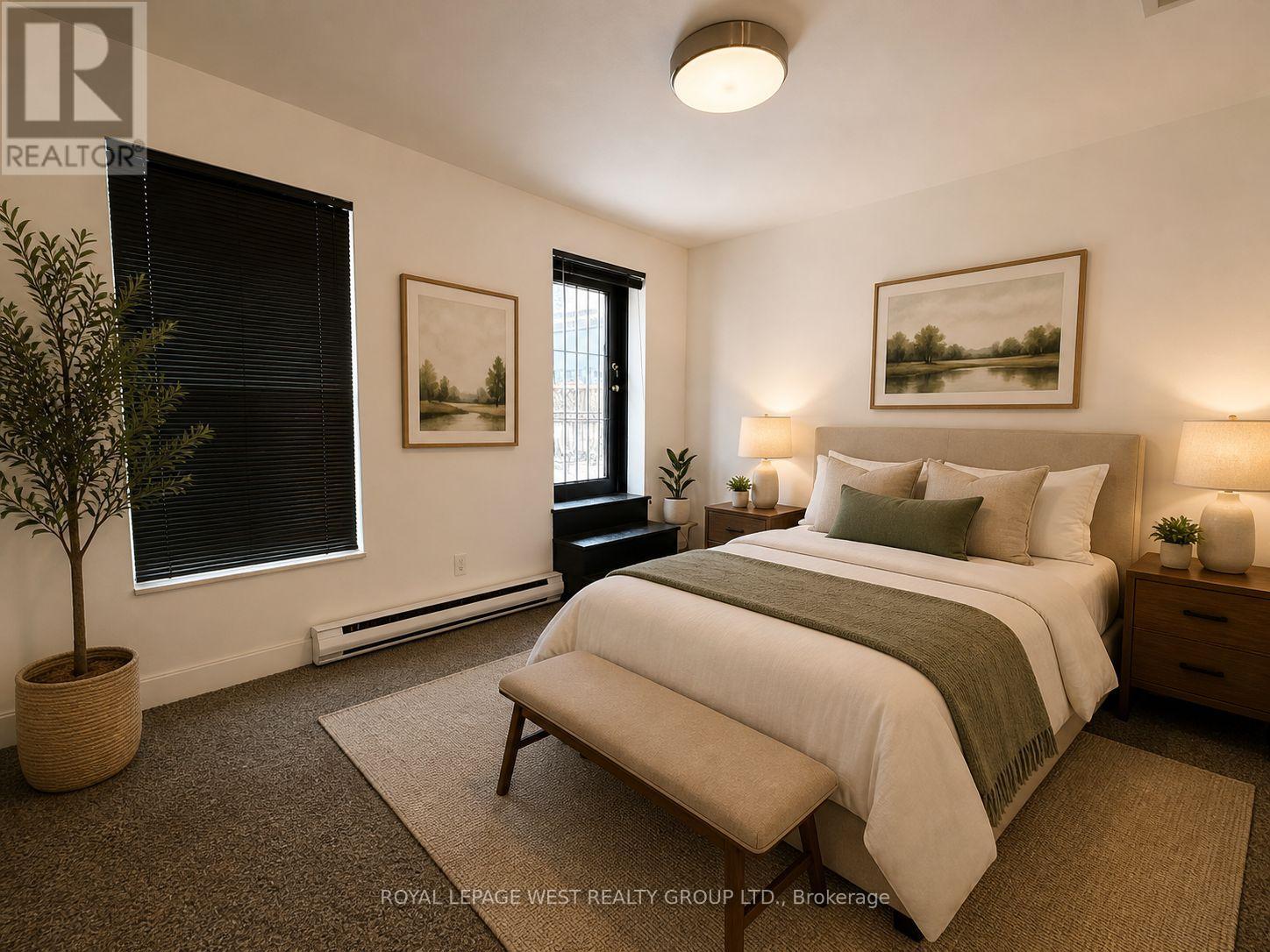3 - 261 QUEEN STREET W, Toronto, Ontario