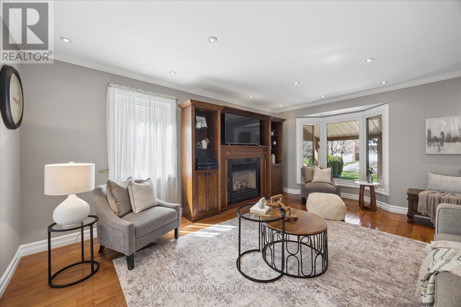 1014 Redbird Crescent, Pickering, Ontario  L1V 5K3 - Photo 5 - E13082688