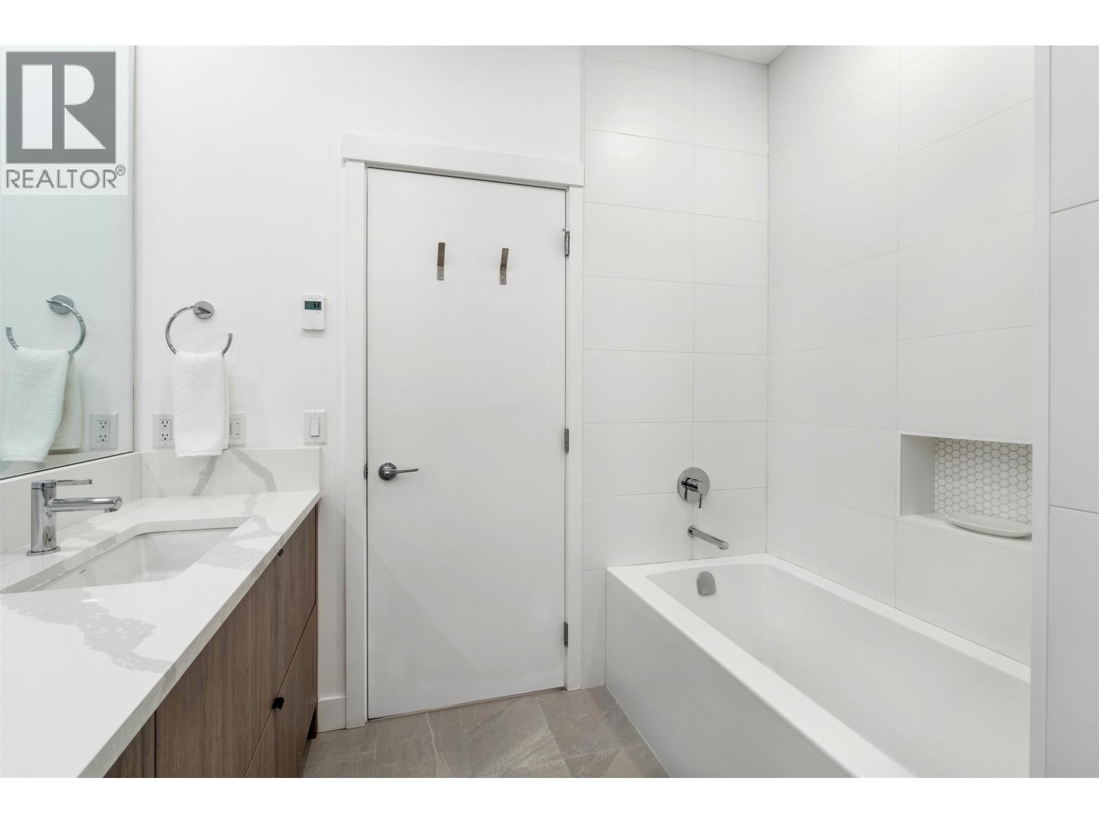 41 4000 Sunstone Way, Pemberton, British Columbia  V0N 2L3 - Photo 18 - R3113102