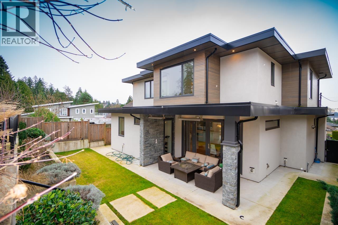 1465 Jefferson Avenue, West Vancouver, British Columbia  V7T 2B6 - Photo 4 - R3119421