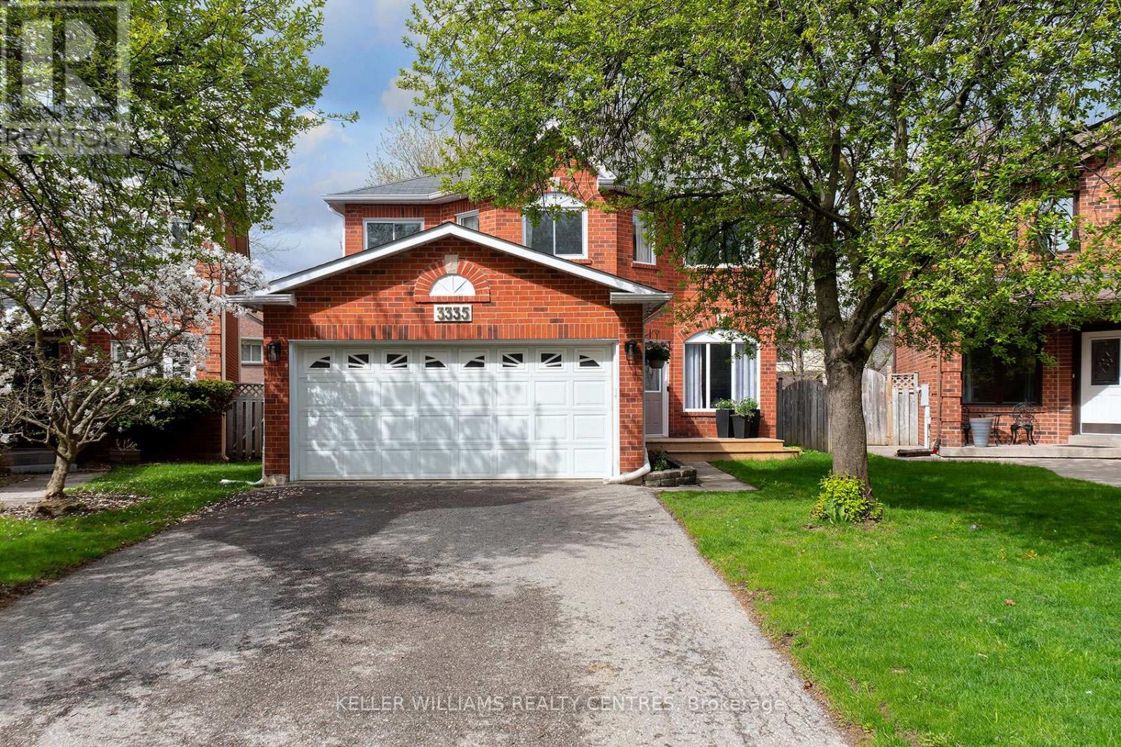 3335 Sundew Court, Mississauga, Ontario  L5N 5X6 - Photo 2 - W13085232