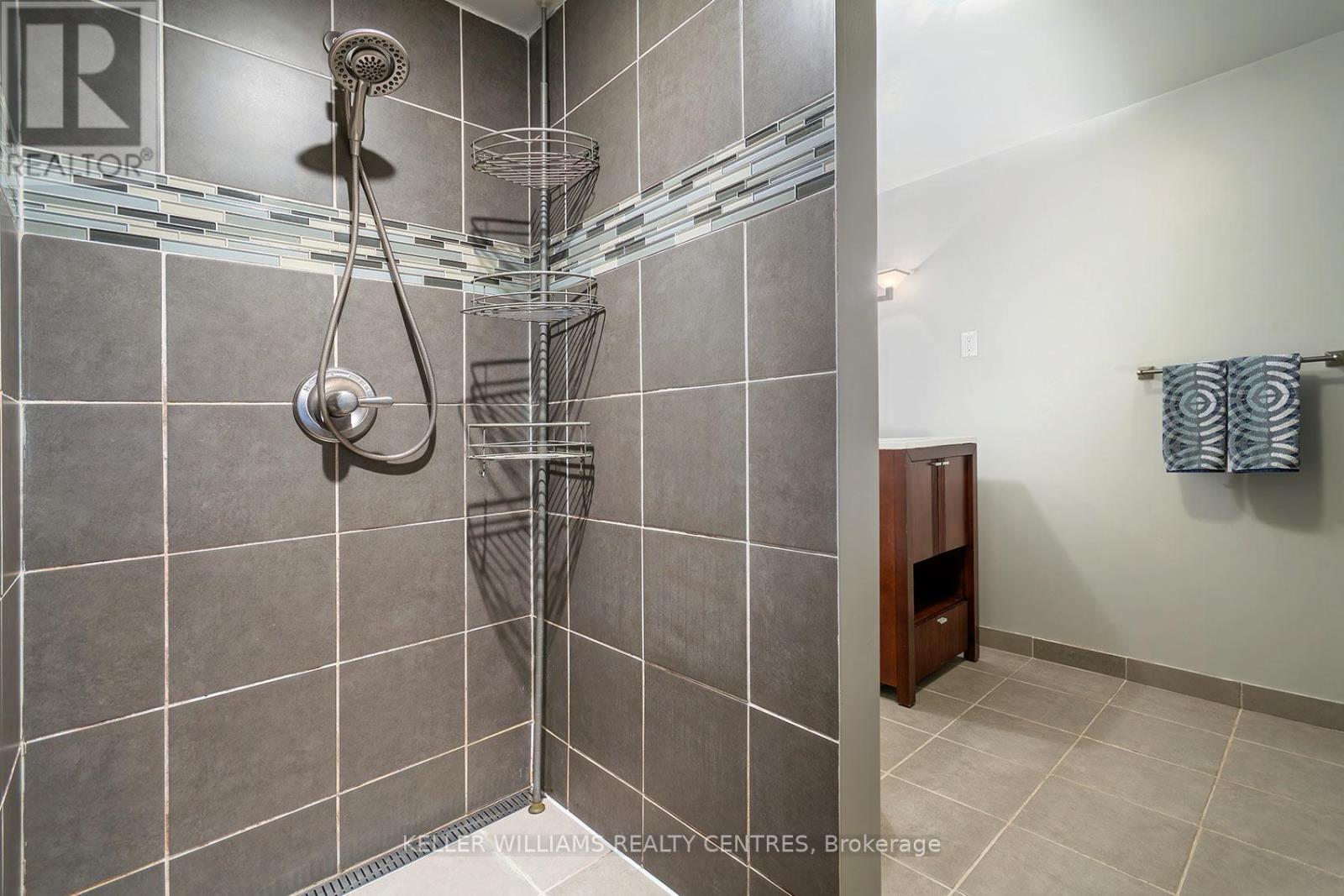 3335 Sundew Court, Mississauga, Ontario  L5N 5X6 - Photo 34 - W13085232