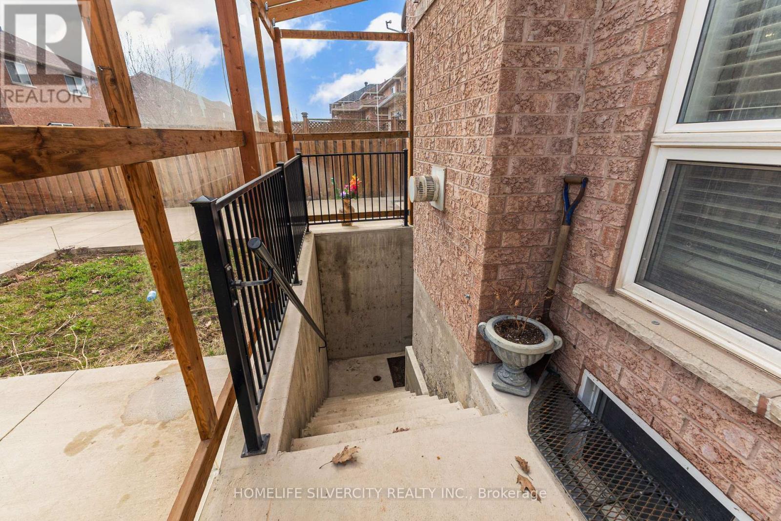 19 Vintage Gate, Brampton, Ontario  L6X 4C4 - Photo 37 - W13085300