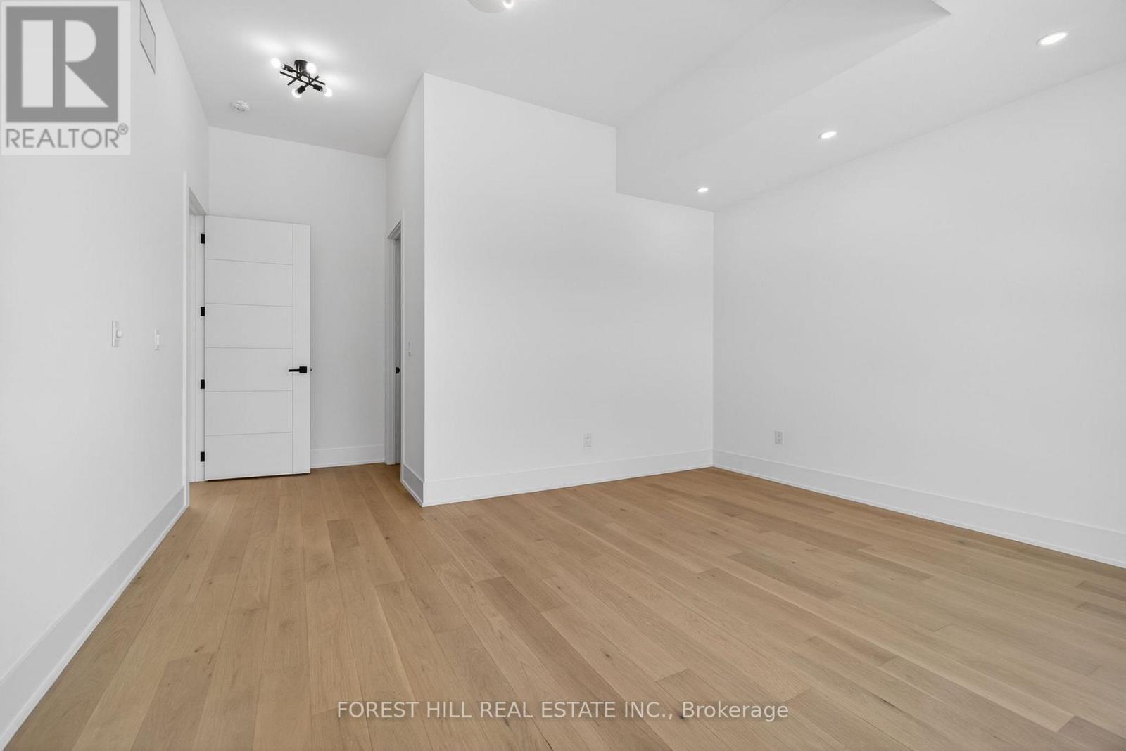53 Celt Avenue, Toronto, Ontario  M6A 1H2 - Photo 34 - W13085308