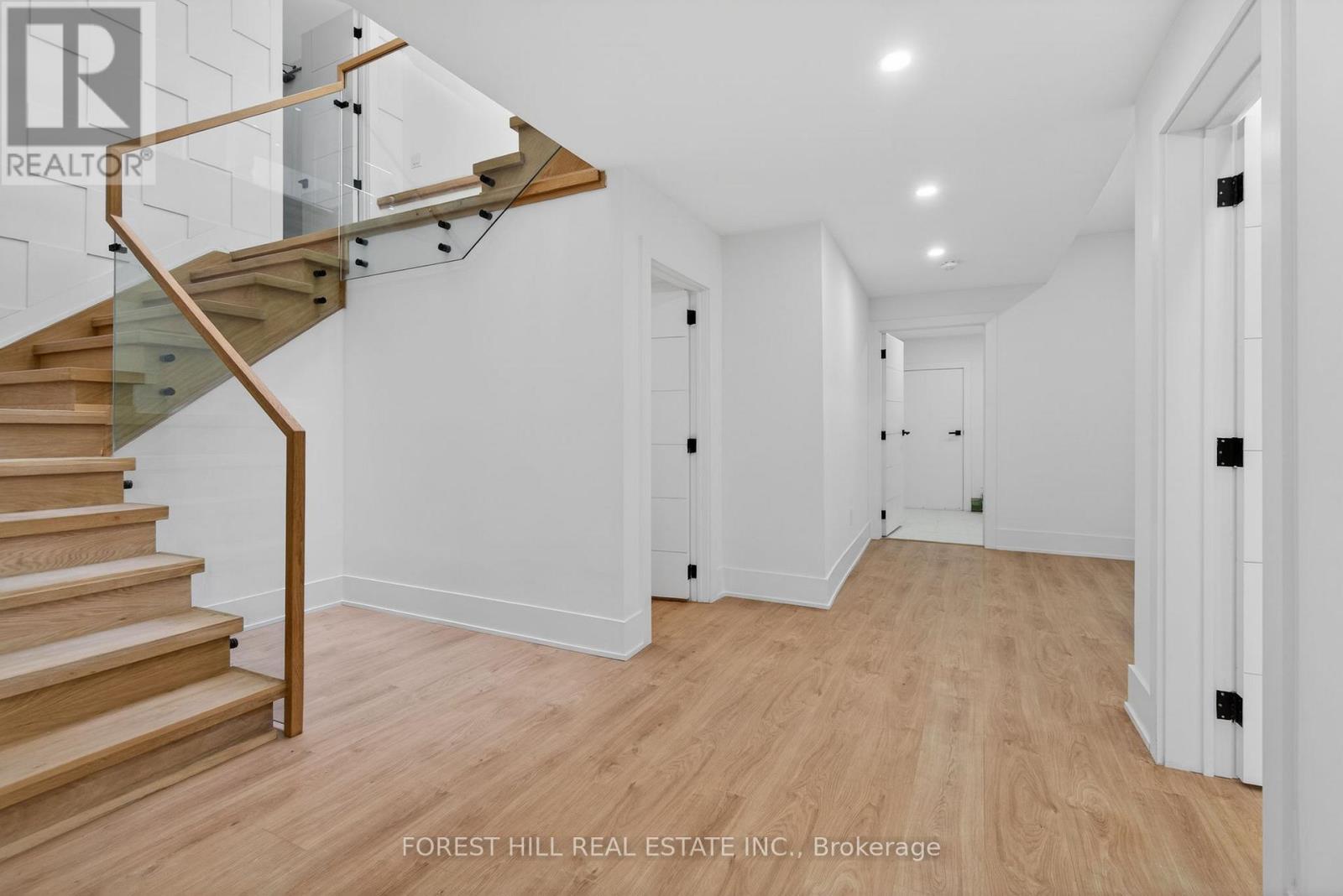 53 Celt Avenue, Toronto, Ontario  M6A 1H2 - Photo 37 - W13085308