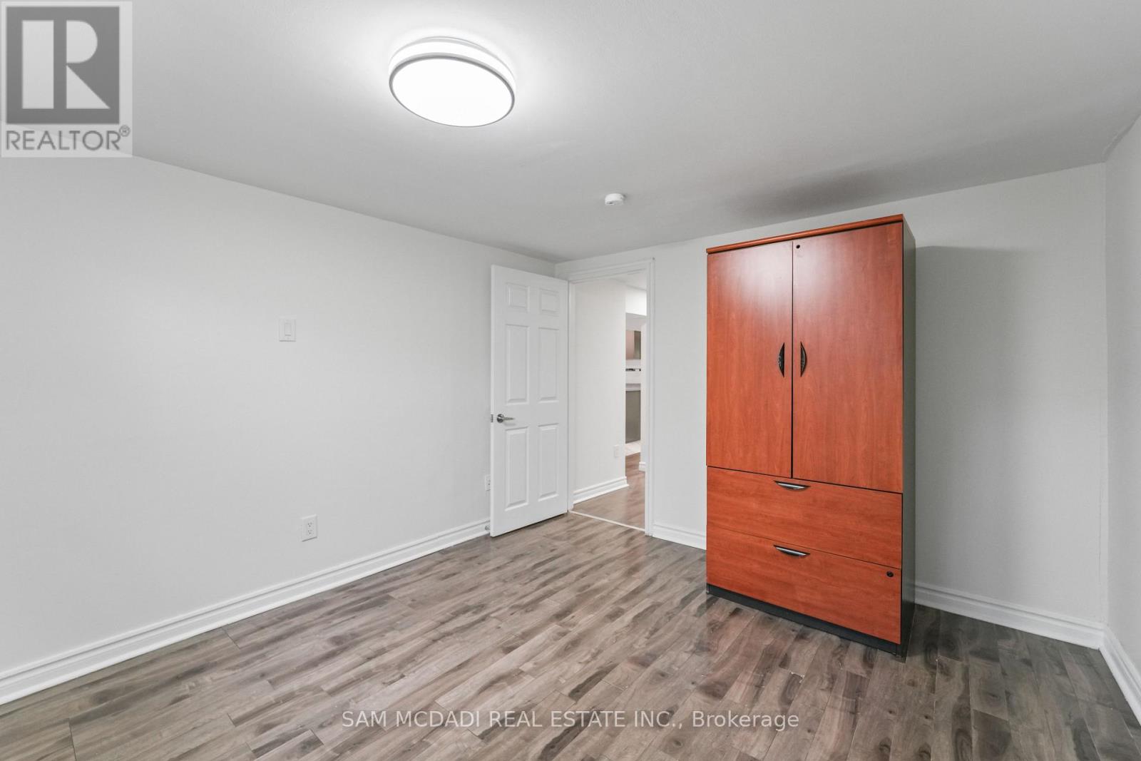 19 Shalom Crescent, Toronto, Ontario  M9V 4J3 - Photo 24 - W13085338