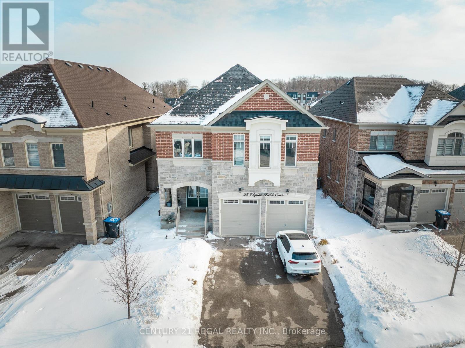 25 Elysian Fields Circle, Brampton, Ontario  L6Y 6E9 - Photo 2 - W13085346