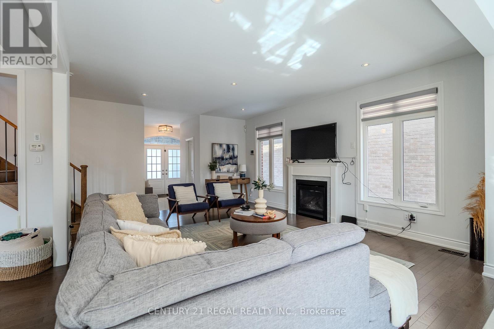25 Elysian Fields Circle, Brampton, Ontario  L6Y 6E9 - Photo 8 - W13085346