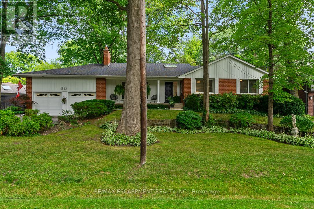 1373 Queen Victoria Avenue, Mississauga, Ontario  L5H 3H2 - Photo 1 - W13085352